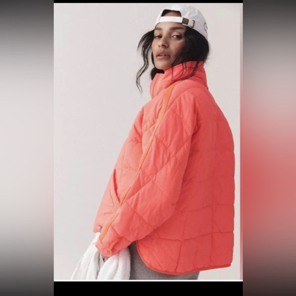 NWOT FREE PEOPLE FP MOVEMENT PIPPA PACKABLE PUFFER JACKET NEON CORAL - Picture 2 of 11